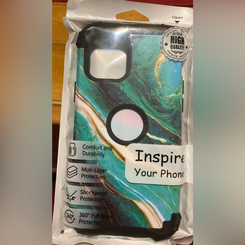 NWT IPhone 12/12 Pro 6.1” Inspire Emerald Green Phone Case by Hocase